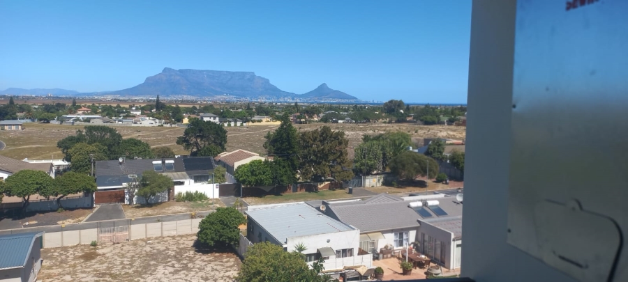 2 Bedroom Property for Sale in Flamingo Vlei Western Cape
